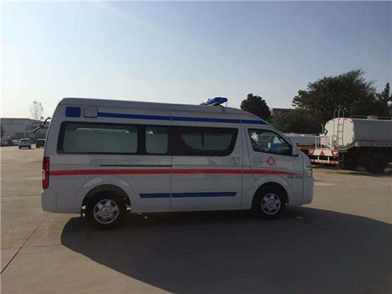 福田G9救护车